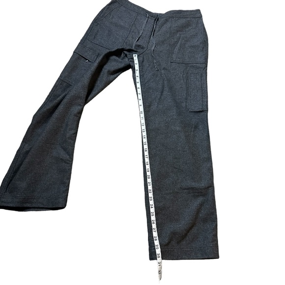 Eddie Bauer Womens Grey Cargo Wool Blend Pants with Drawstring Size 12 - Picture 9 of 10